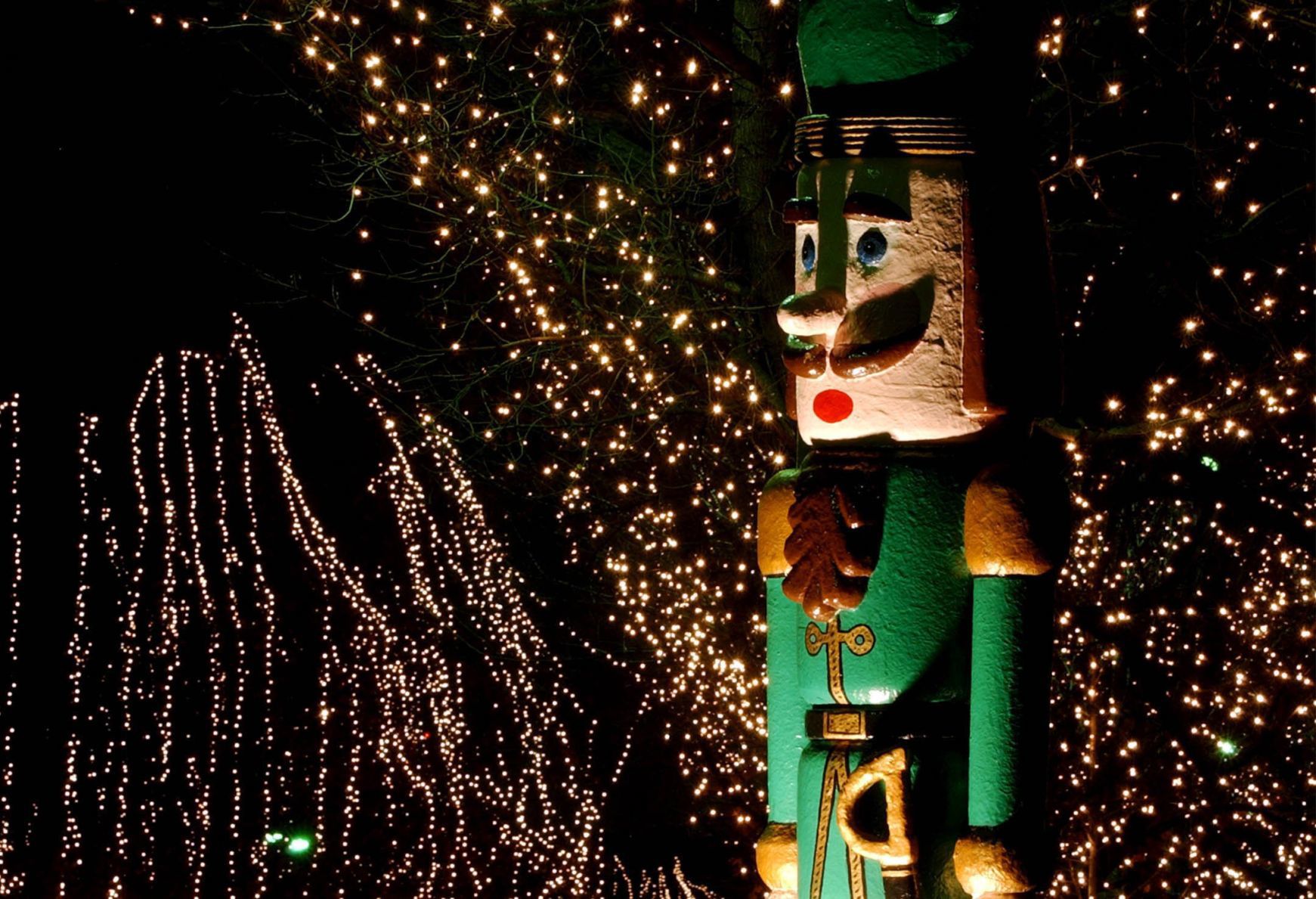 Lights On at Utica Square